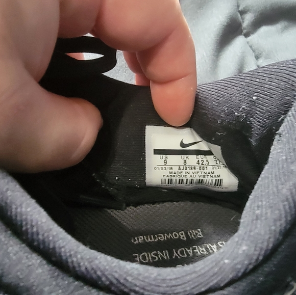 Nike shoes - Picture 4 of 6